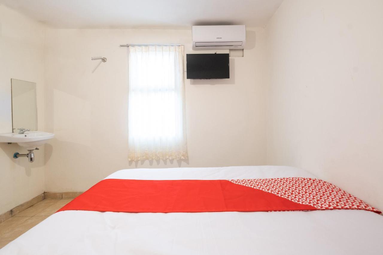 Oyo 2173 Bnv House Babarsari Hotel Maguwo Eksteriør billede