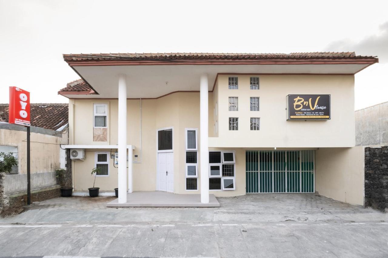 Oyo 2173 Bnv House Babarsari Hotel Maguwo Eksteriør billede